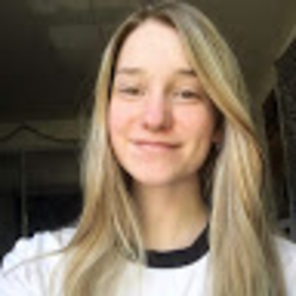 Meet your Posher, Brenna